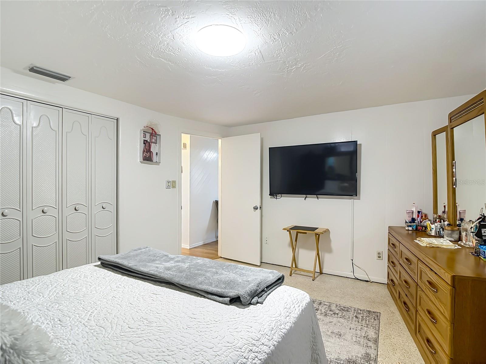 Image 15 of 56 For 4612 Flora Avenue