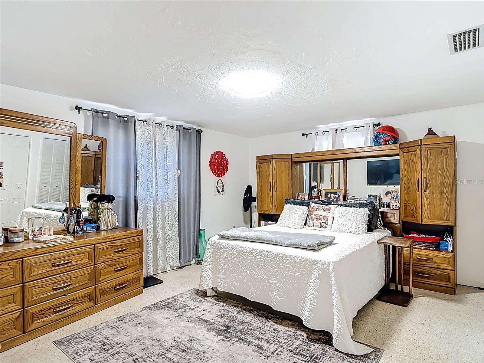 Image 16 of 56 For 4612 Flora Avenue