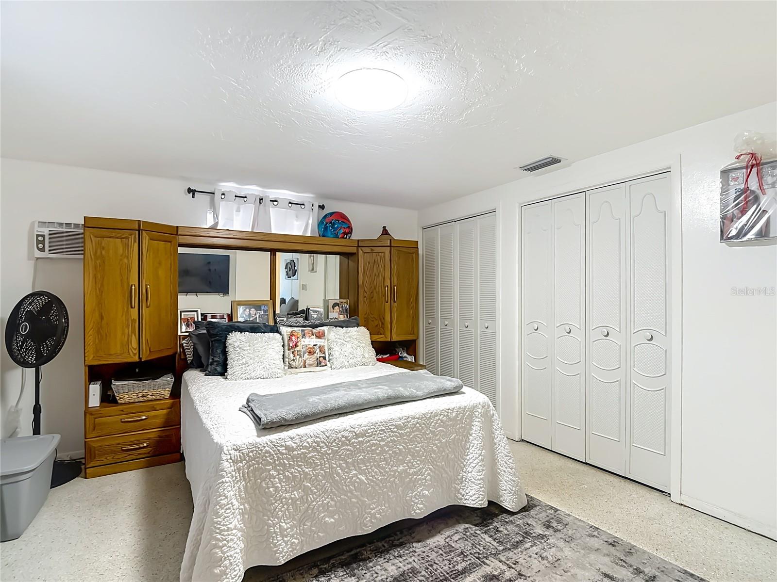 Image 17 of 56 For 4612 Flora Avenue