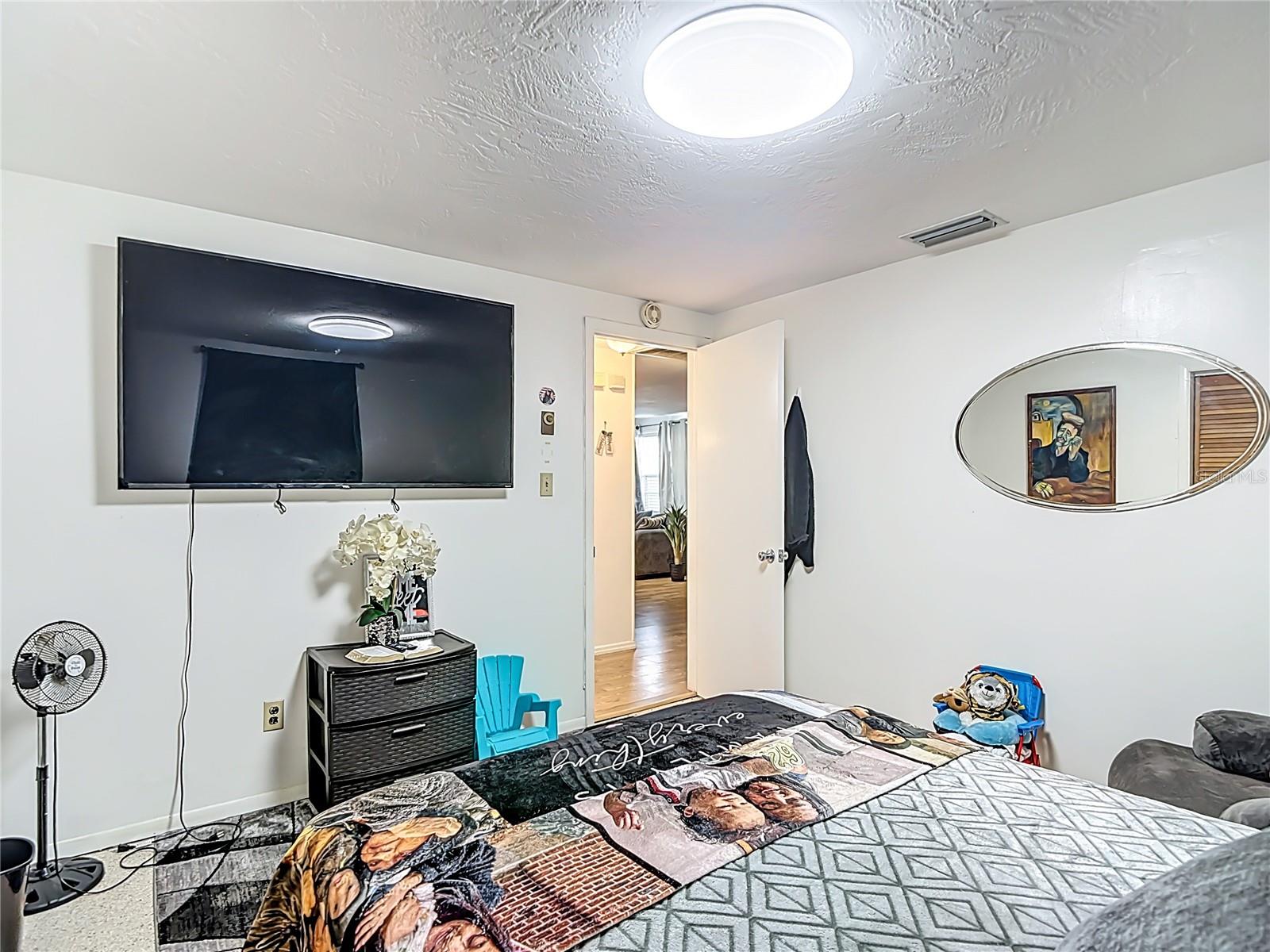 Image 21 of 56 For 4612 Flora Avenue