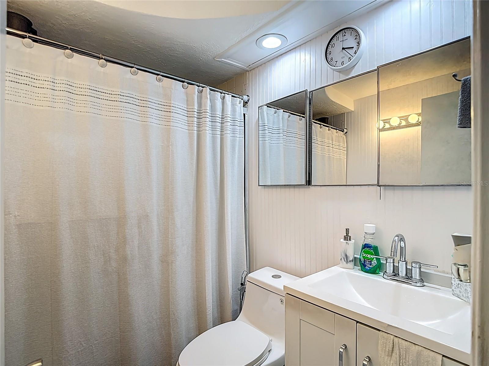 Image 22 of 56 For 4612 Flora Avenue