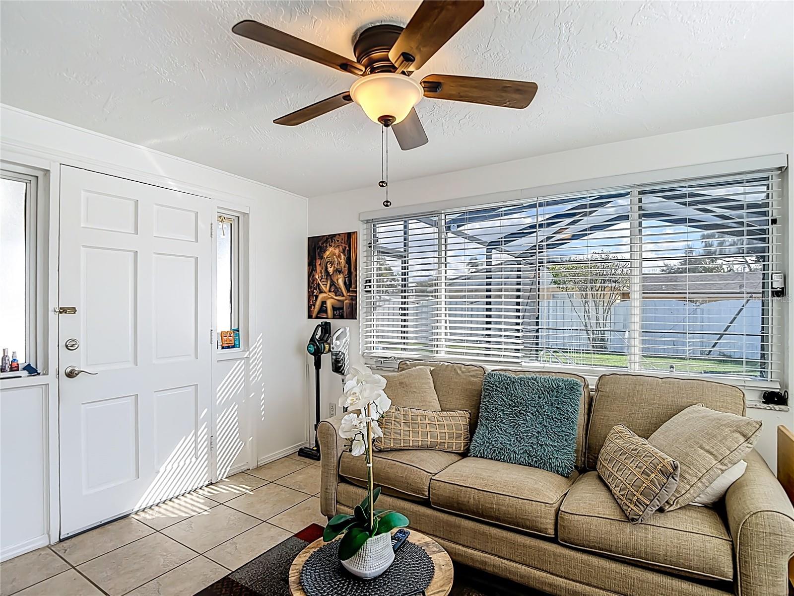 Image 25 of 56 For 4612 Flora Avenue