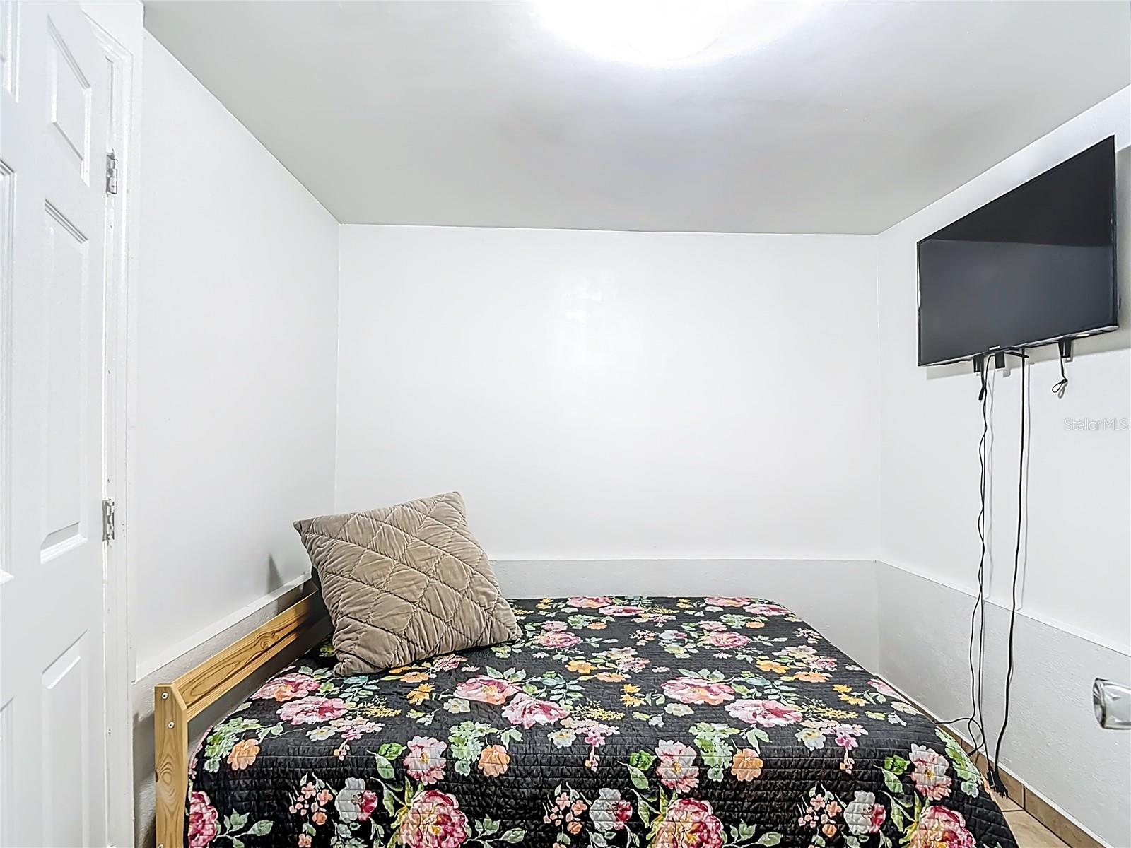 Image 46 of 56 For 4612 Flora Avenue