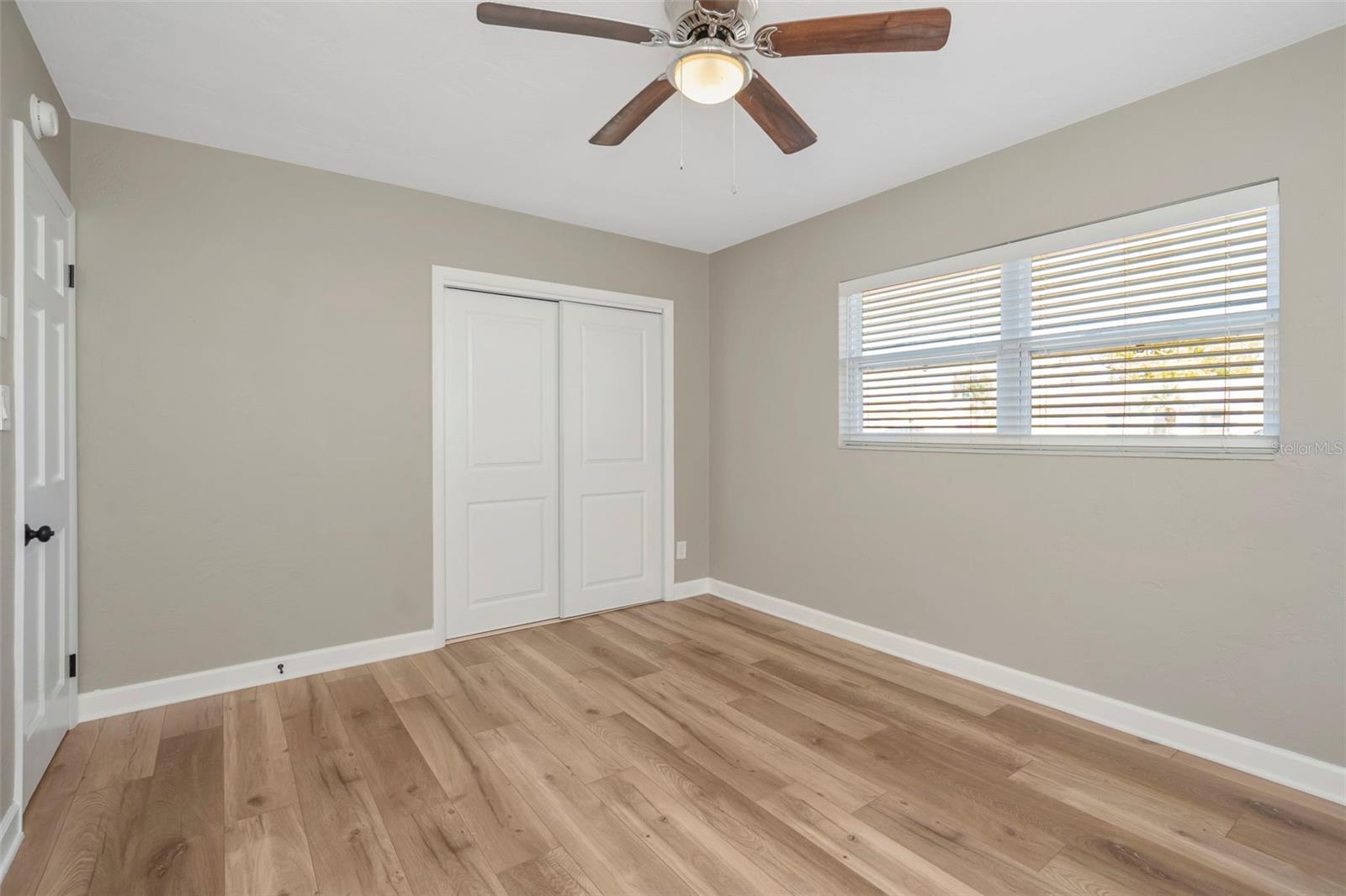 Image 17 of 37 For 6700 33rd Avenue N