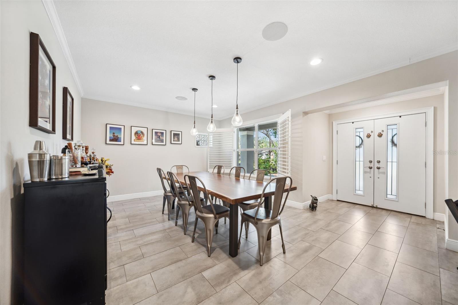 Listing photo id 2 for 1120 43rd Avenue N