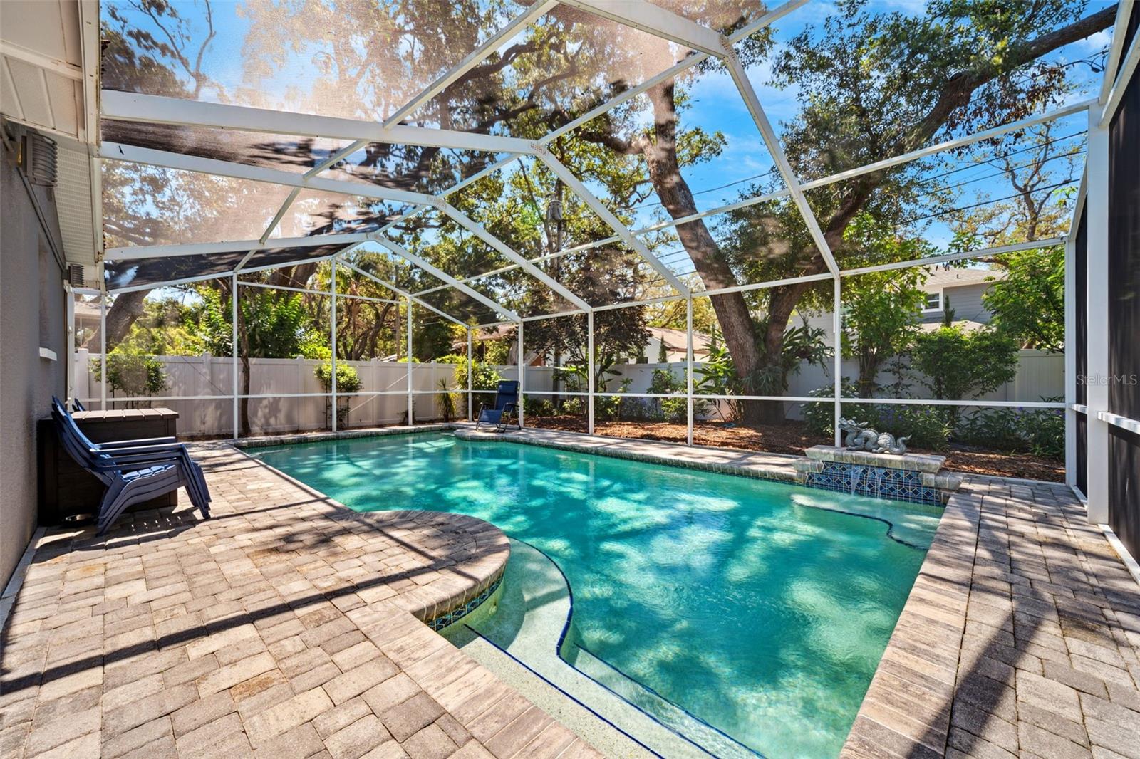 Listing photo id 45 for 1120 43rd Avenue N