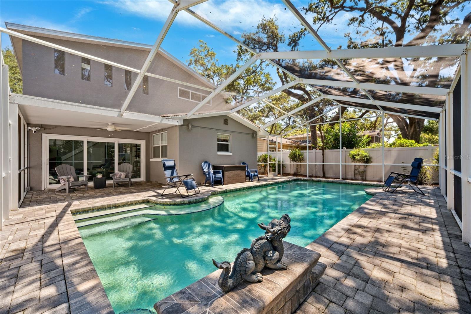 Listing photo id 47 for 1120 43rd Avenue N