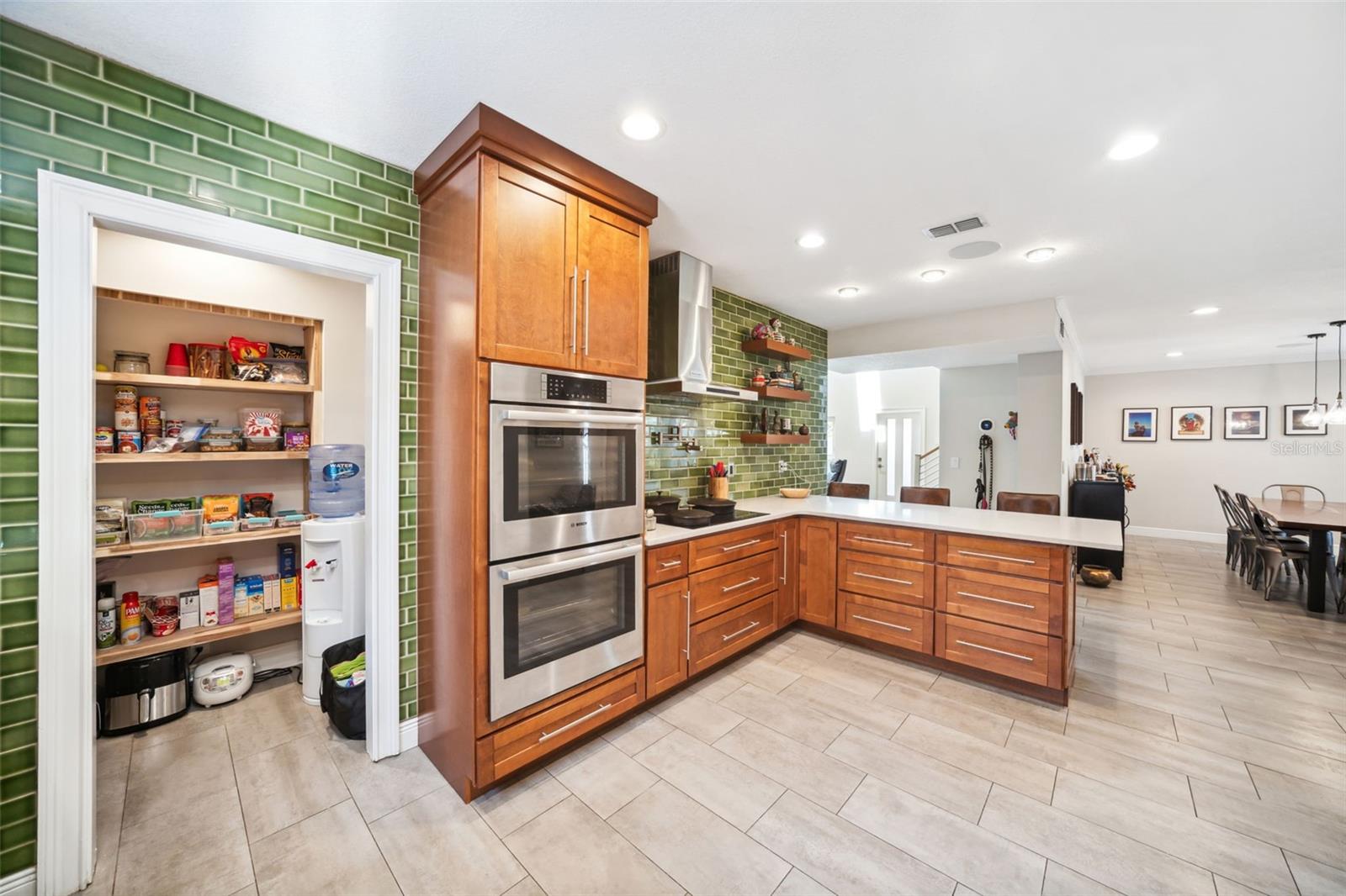 Listing photo id 7 for 1120 43rd Avenue N