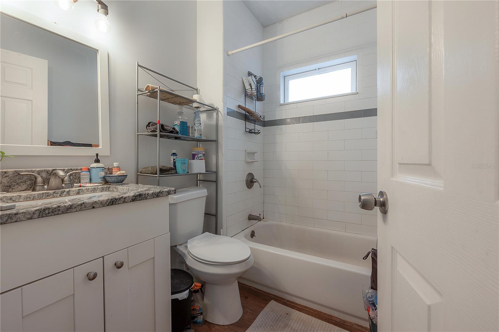 Image 22 of 59 For 655 Paris Avenue S