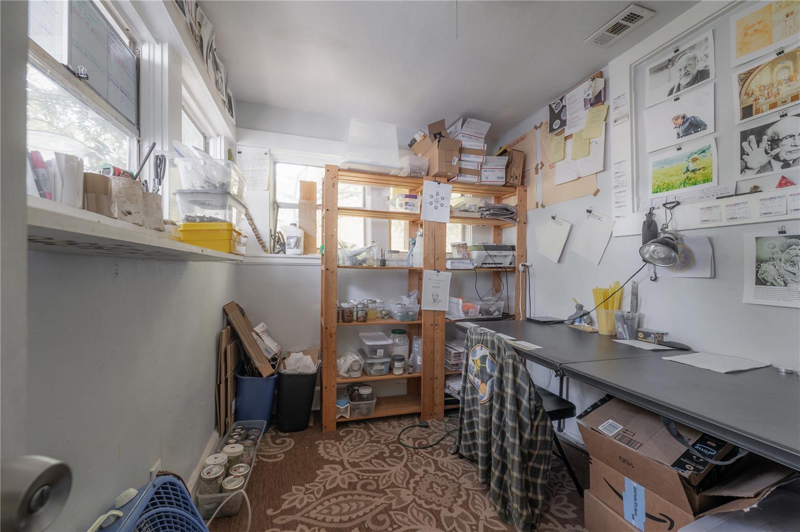 Image 25 of 59 For 655 Paris Avenue S