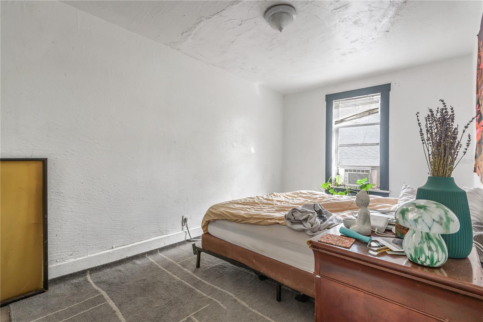 Image 44 of 59 For 655 Paris Avenue S