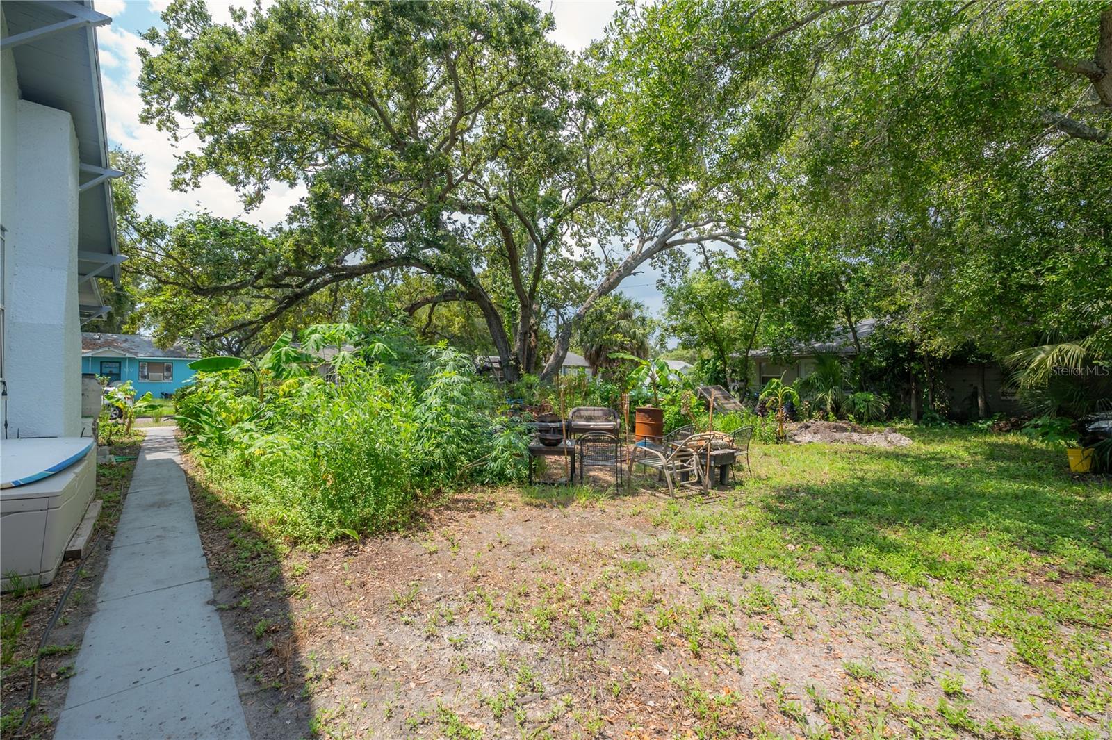 Image 52 of 59 For 655 Paris Avenue S