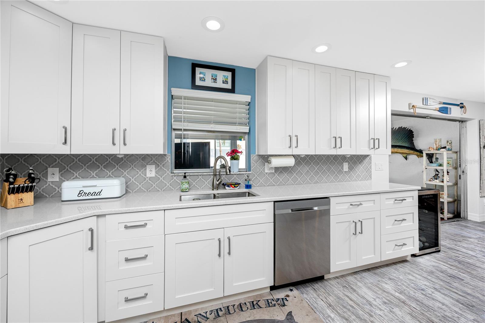 Image 13 of 43 For 6911 121st Street