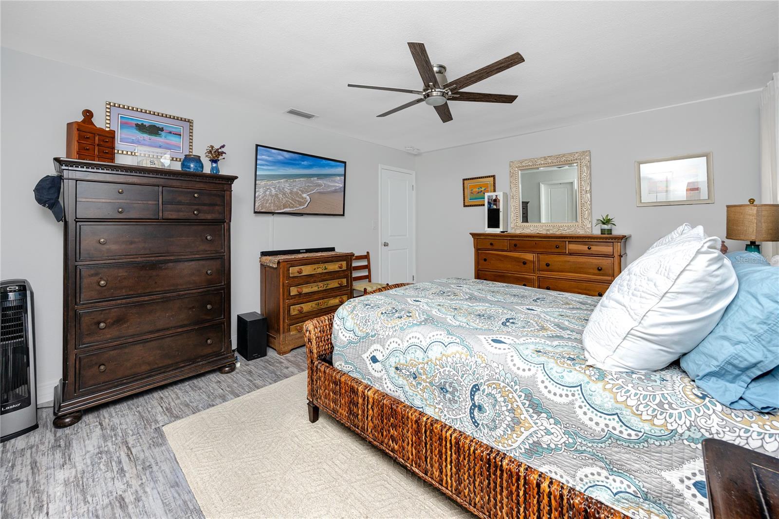 Image 26 of 43 For 6911 121st Street