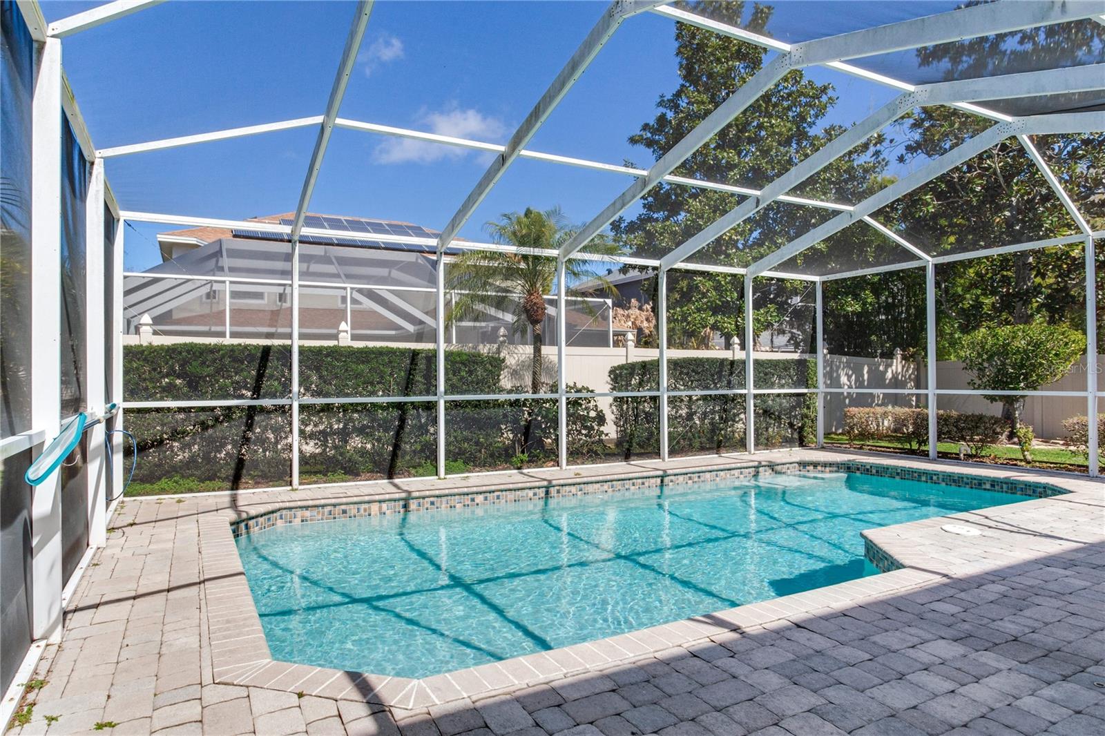 Listing photo id 28 for 517 Harbor Grove Circle