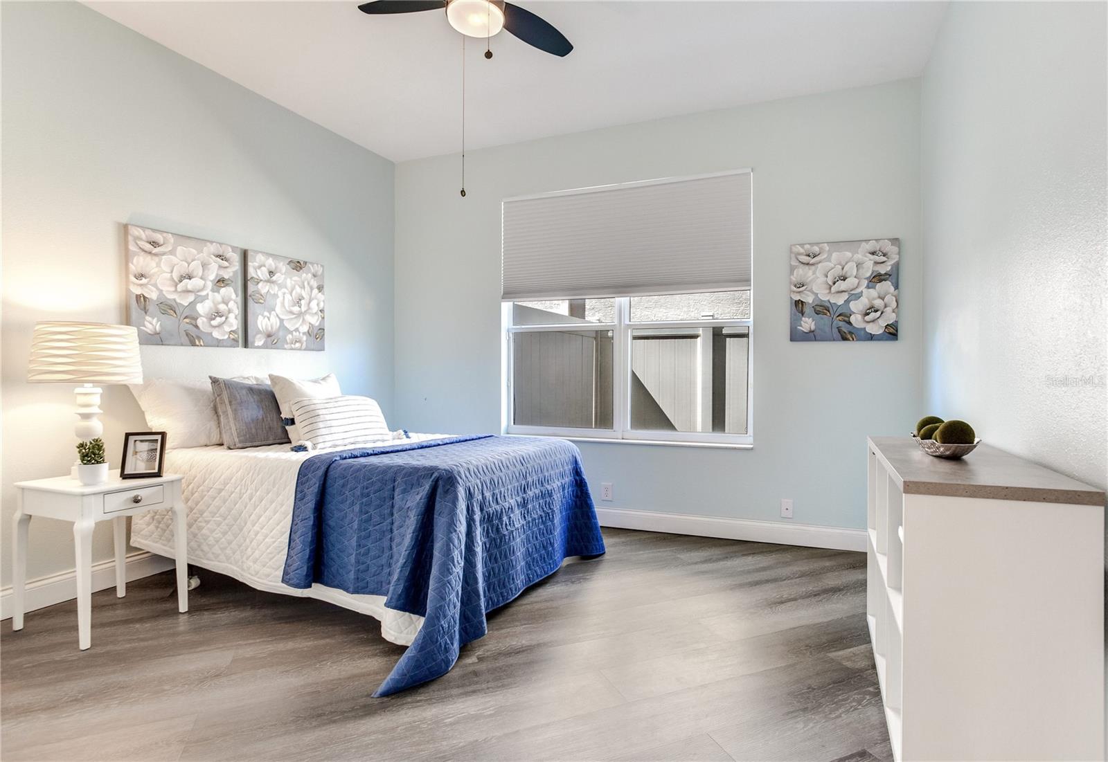 Listing photo id 34 for 517 Harbor Grove Circle