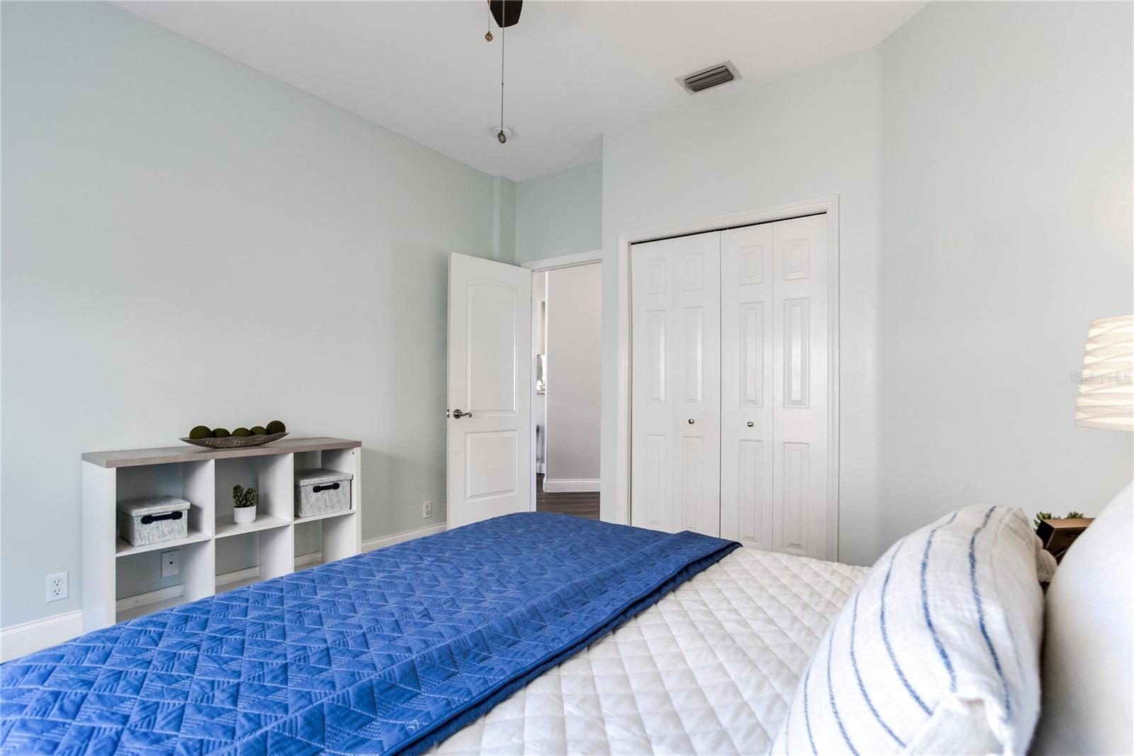 Listing photo id 35 for 517 Harbor Grove Circle