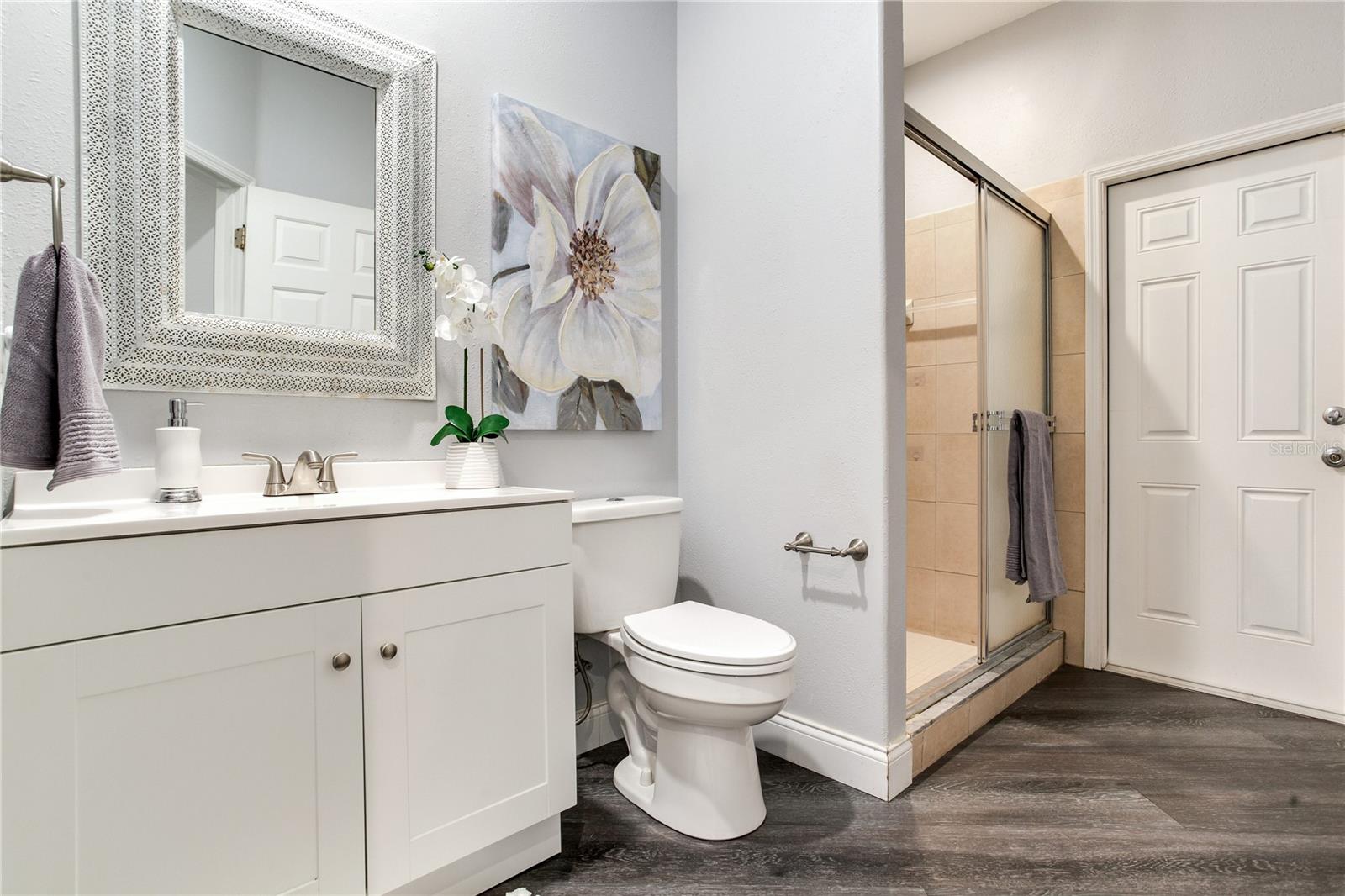 Listing photo id 36 for 517 Harbor Grove Circle