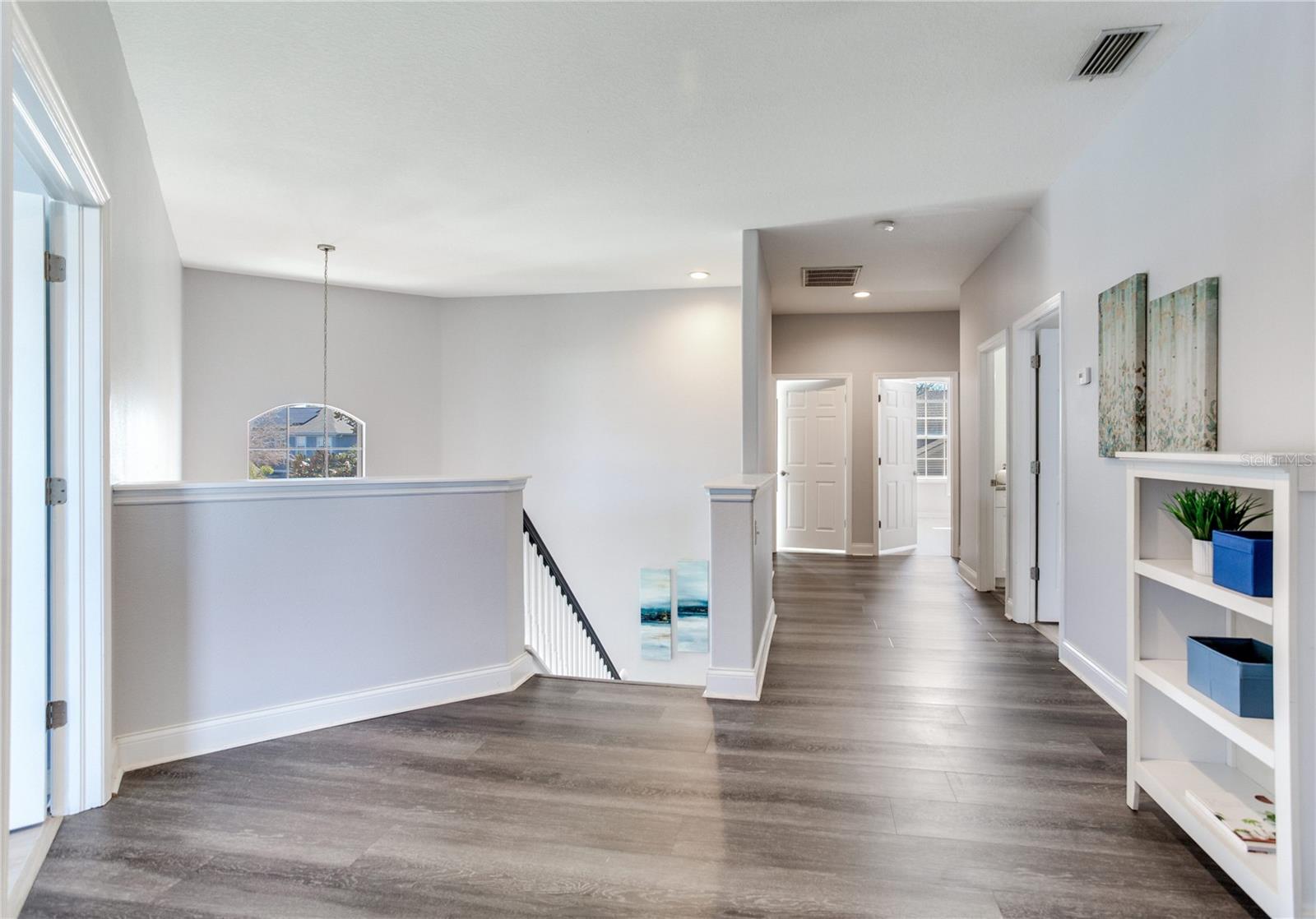 Listing photo id 39 for 517 Harbor Grove Circle