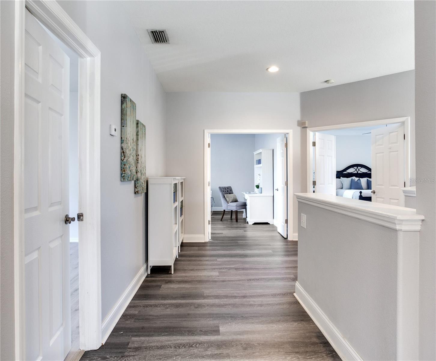 Listing photo id 40 for 517 Harbor Grove Circle