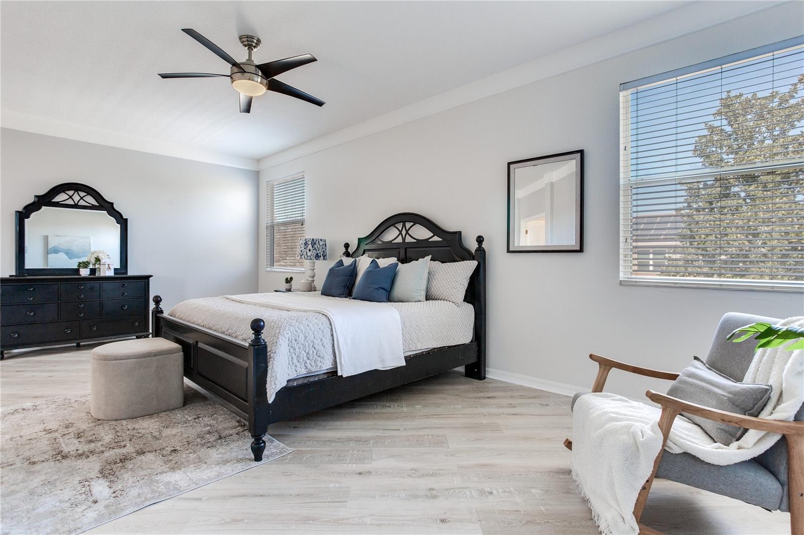 Listing photo id 43 for 517 Harbor Grove Circle