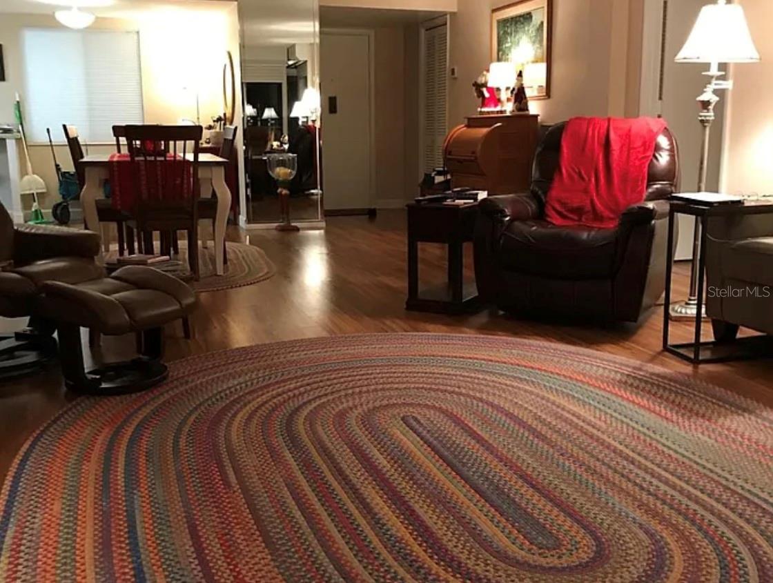 Image 9 of 11 For 50 Harbor View Ln