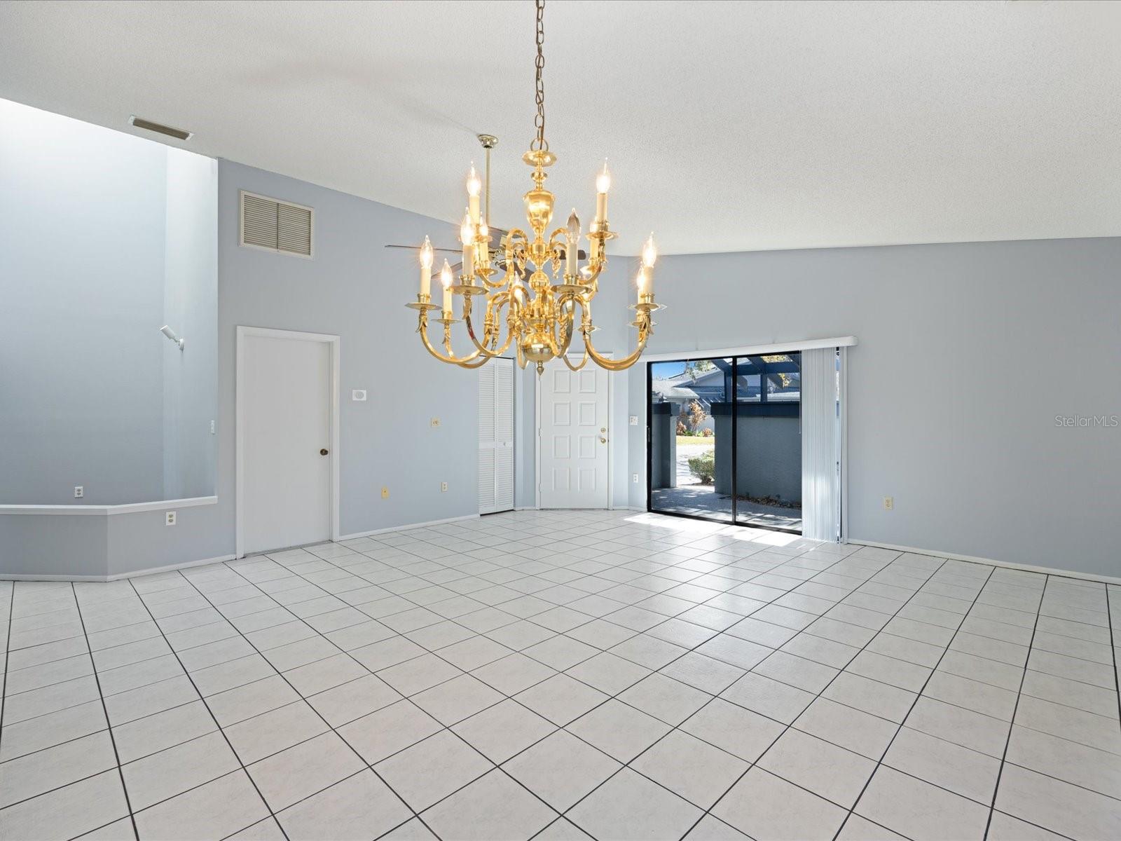 Image 18 of 35 For 80 Birdsong Court