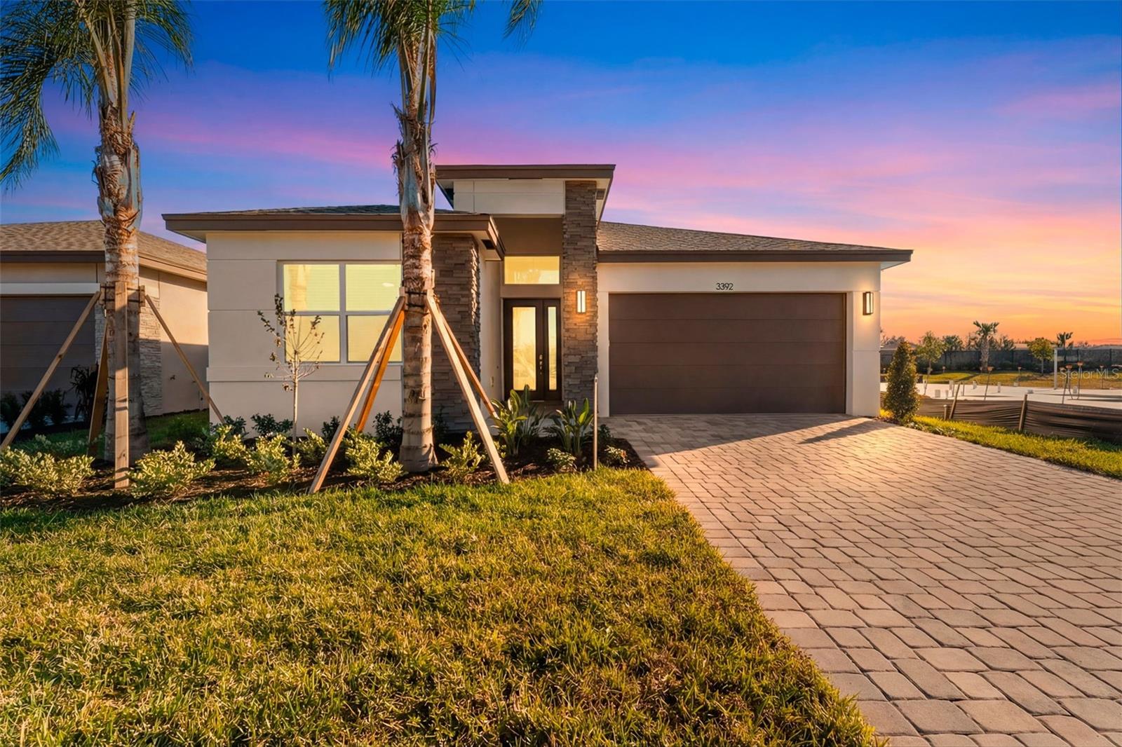 Image 2 of 19 For 3392 Malta  