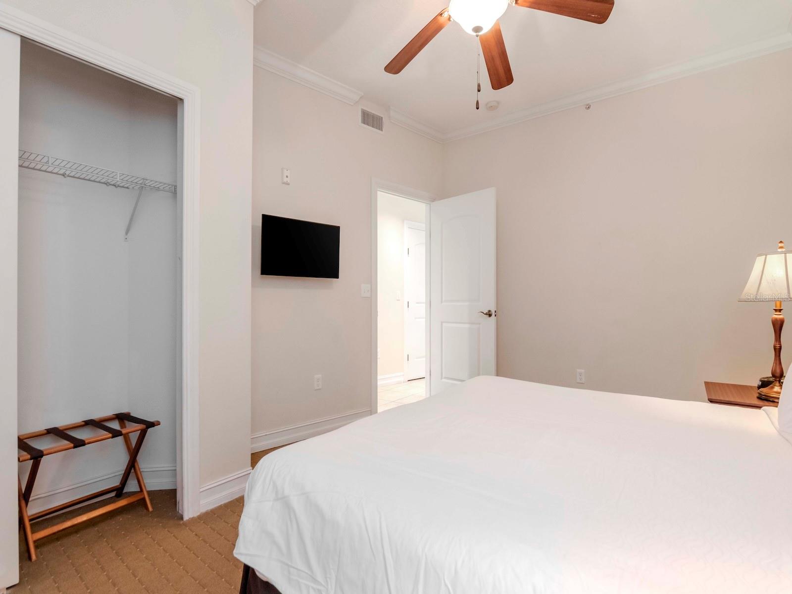 Image 24 of 67 For 13941 Clubhouse Drive 102