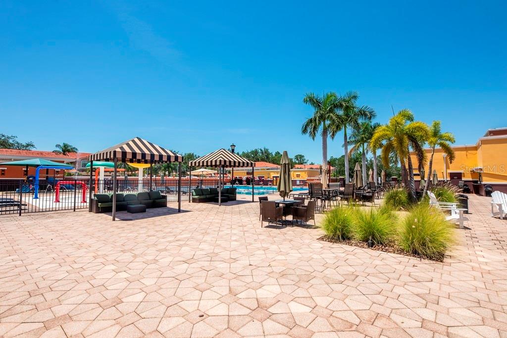 Image 31 of 67 For 13941 Clubhouse Drive 102