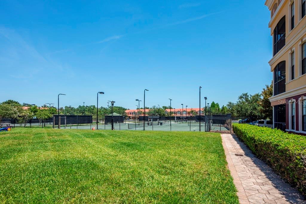 Image 41 of 67 For 13941 Clubhouse Drive 102