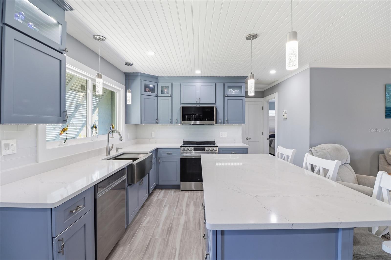 Image 22 of 66 For 2740 Sanibel Boulevard