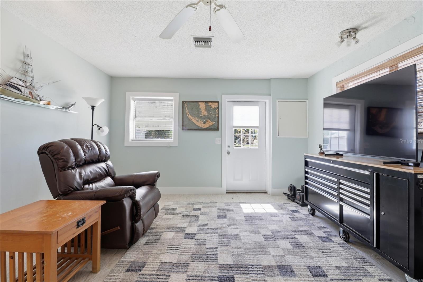 Image 28 of 66 For 2740 Sanibel Boulevard