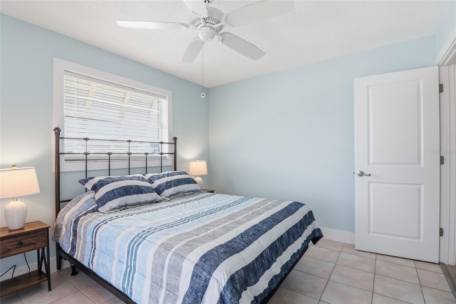 Image 33 of 66 For 2740 Sanibel Boulevard