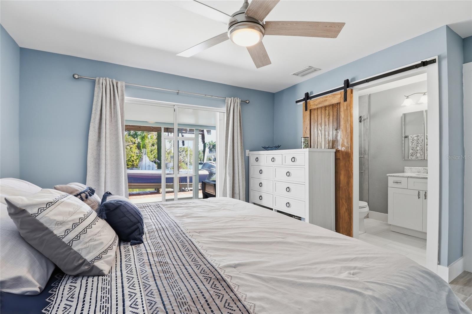 Image 35 of 66 For 2740 Sanibel Boulevard