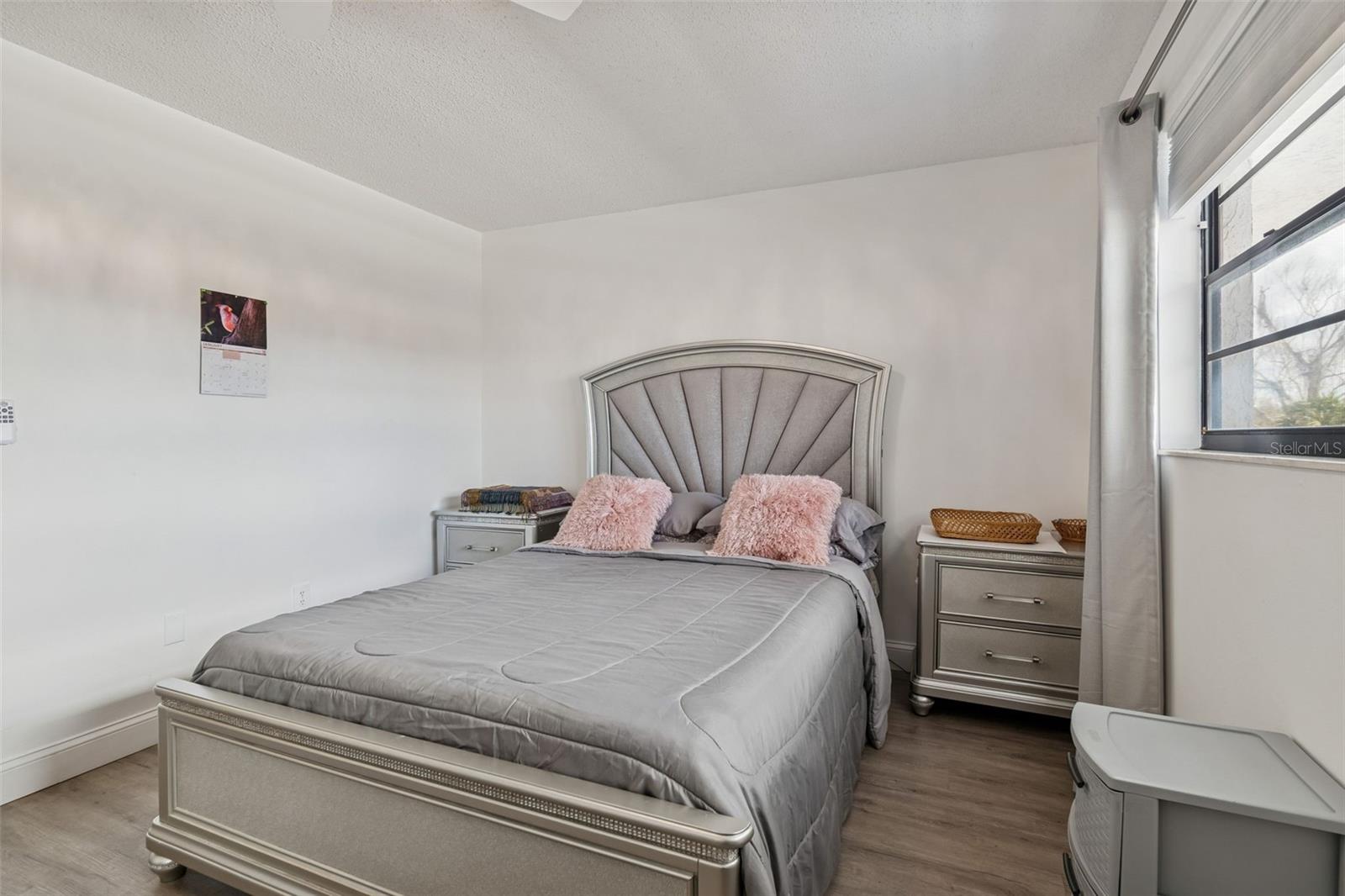 Listing photo id 16 for 5969 Terrace Park Drive N 307