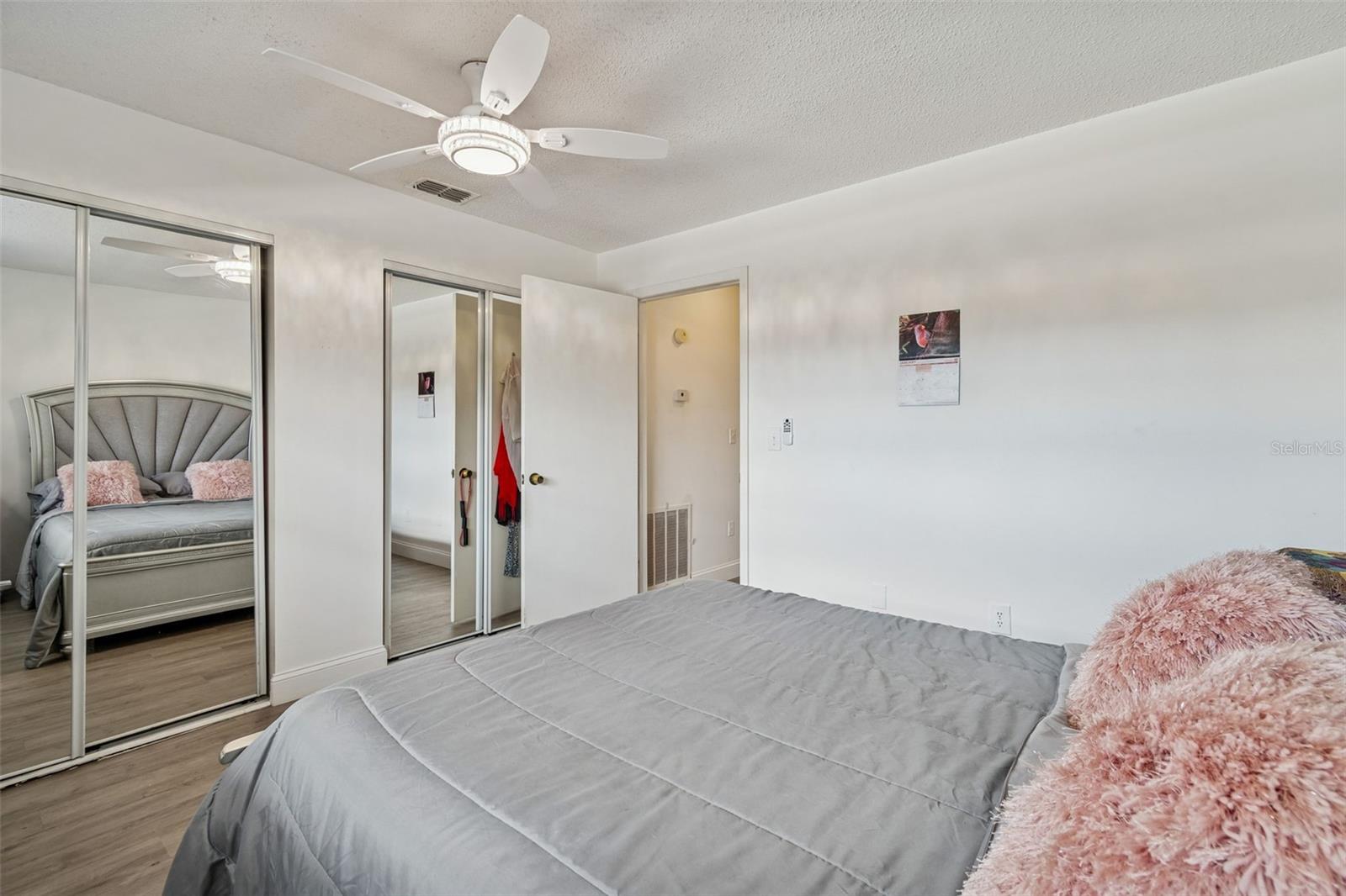 Listing photo id 17 for 5969 Terrace Park Drive N 307