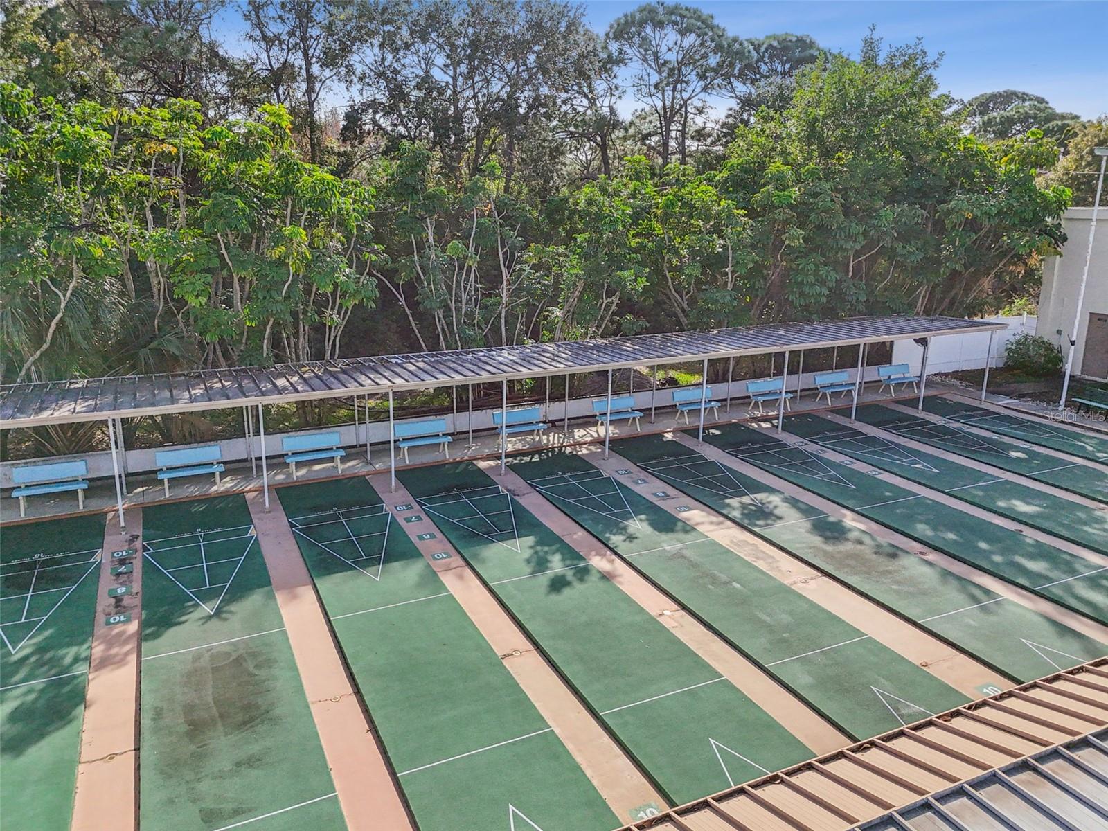 Listing photo id 52 for 5969 Terrace Park Drive N 307