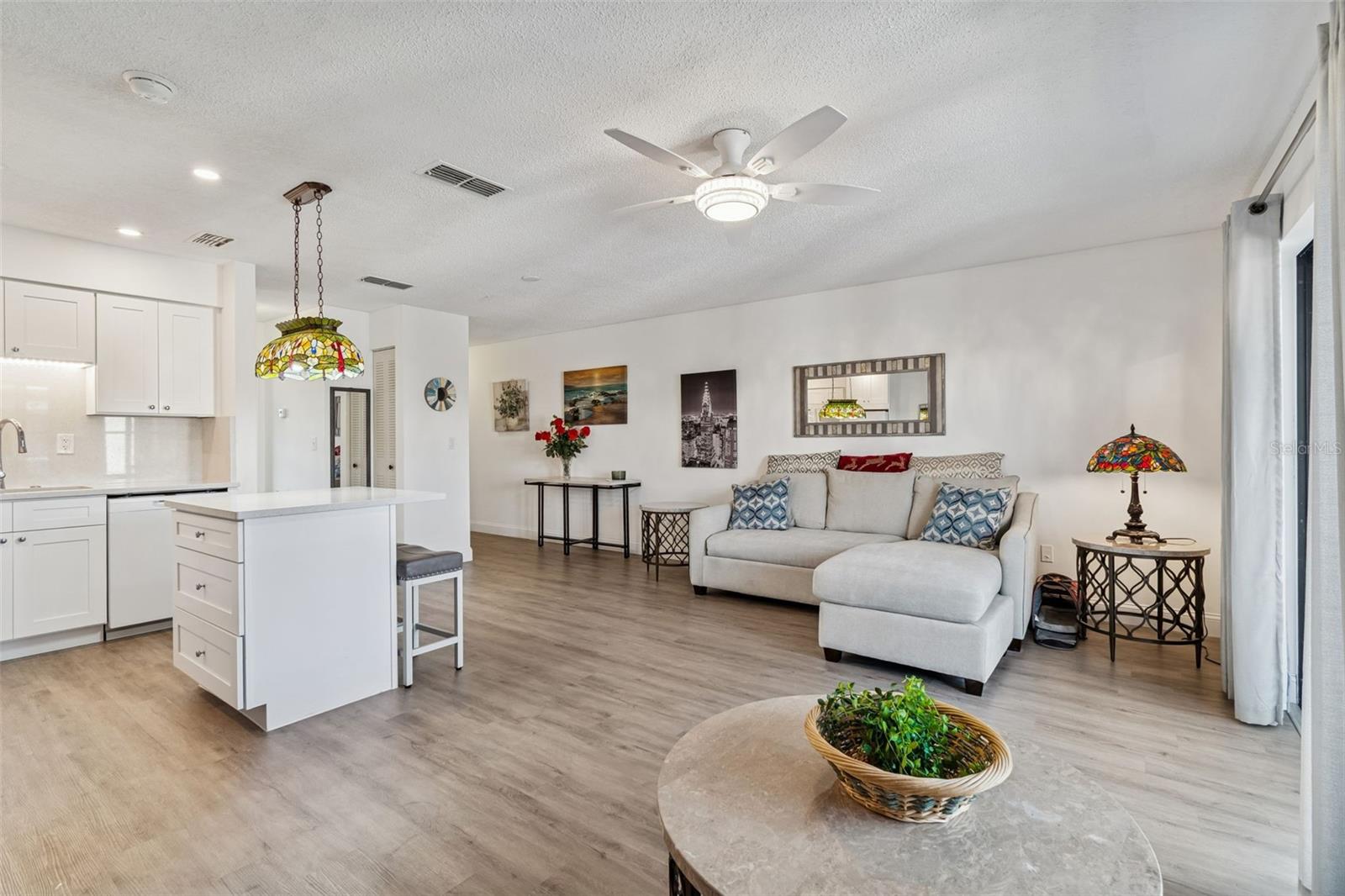 Listing photo id 5 for 5969 Terrace Park Drive N 307