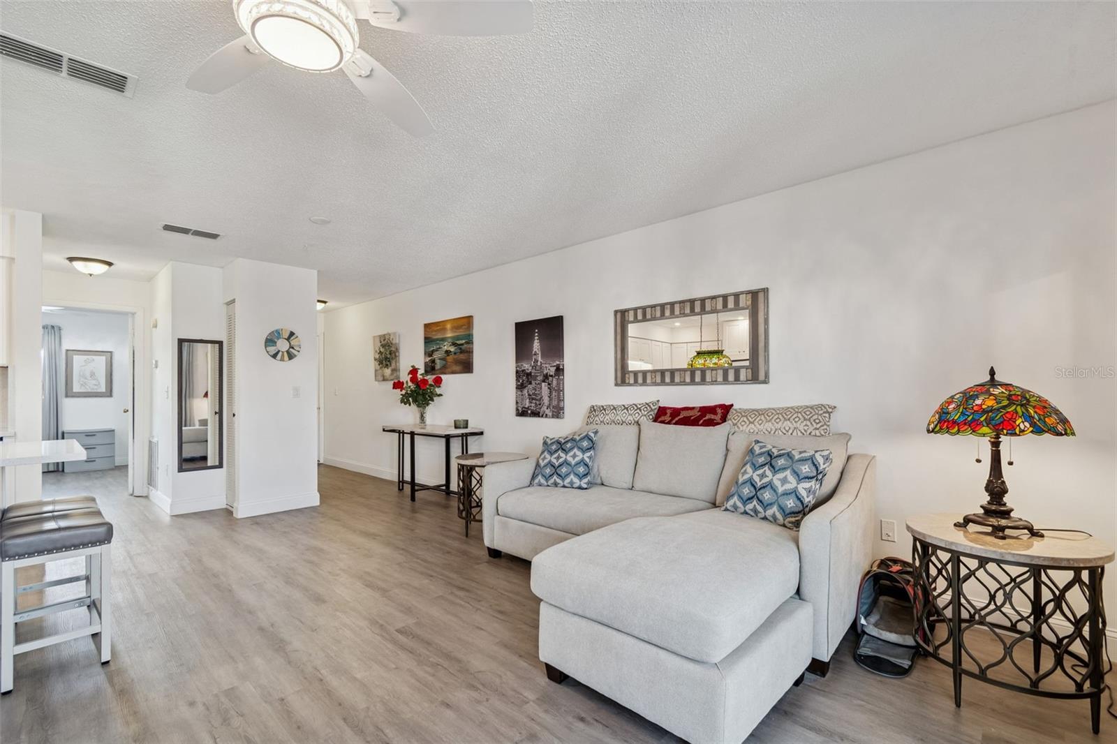 Listing photo id 6 for 5969 Terrace Park Drive N 307