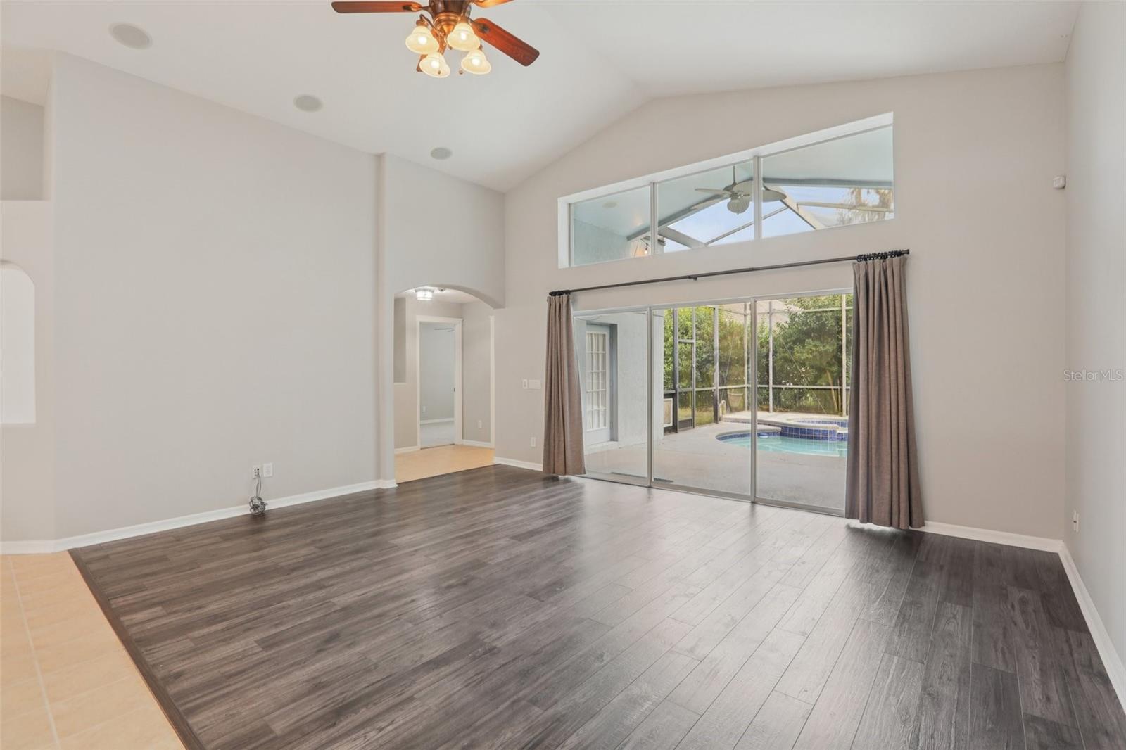 Image 11 of 44 For 15126 Shearcrest Drive