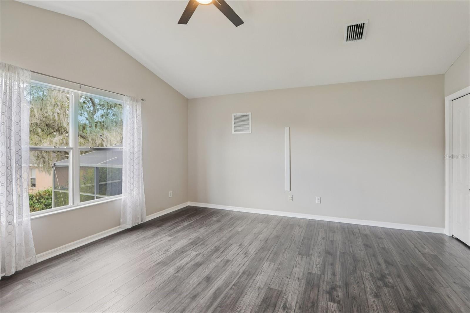 Image 25 of 44 For 15126 Shearcrest Drive