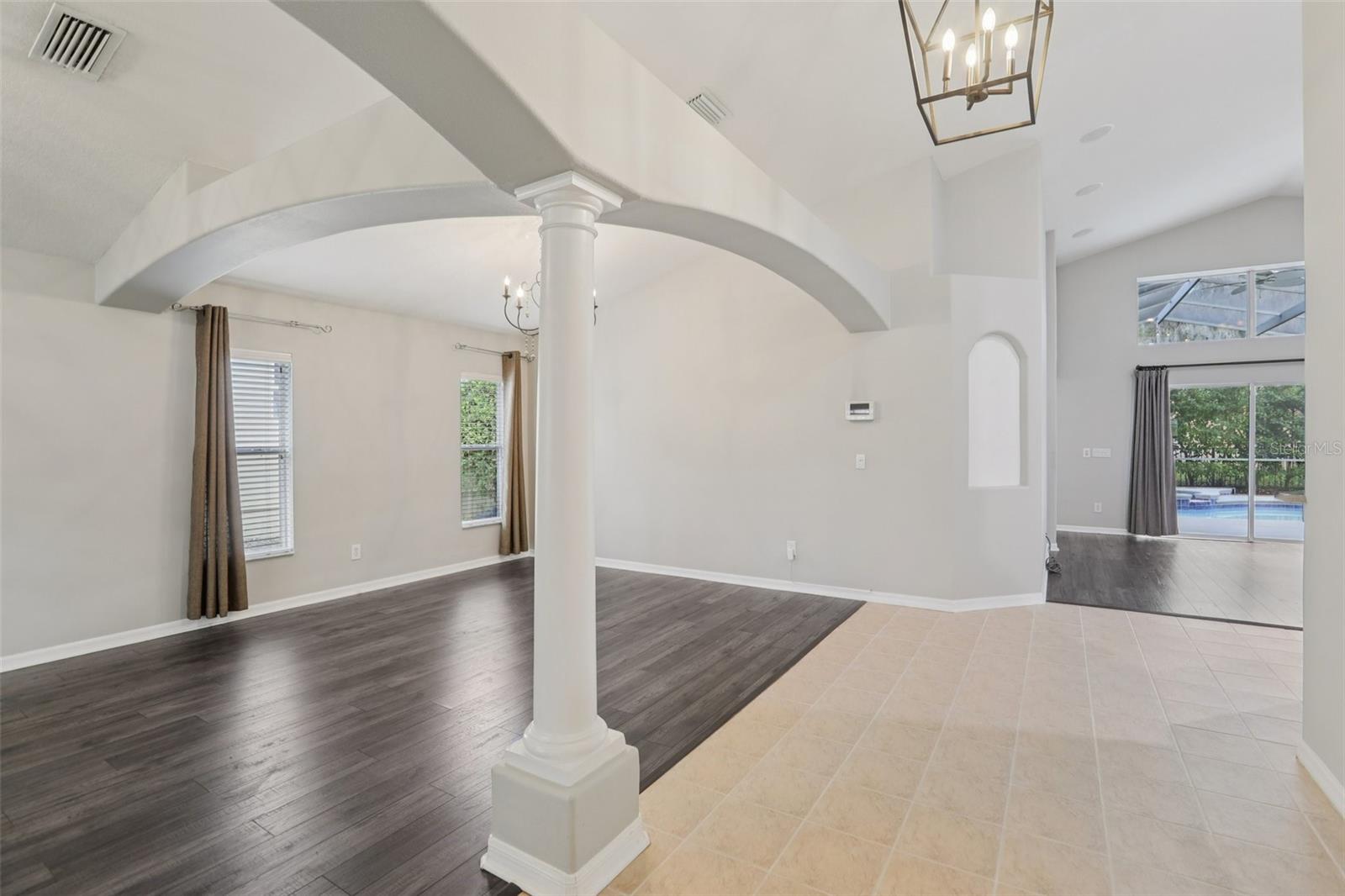 Image 4 of 44 For 15126 Shearcrest Drive