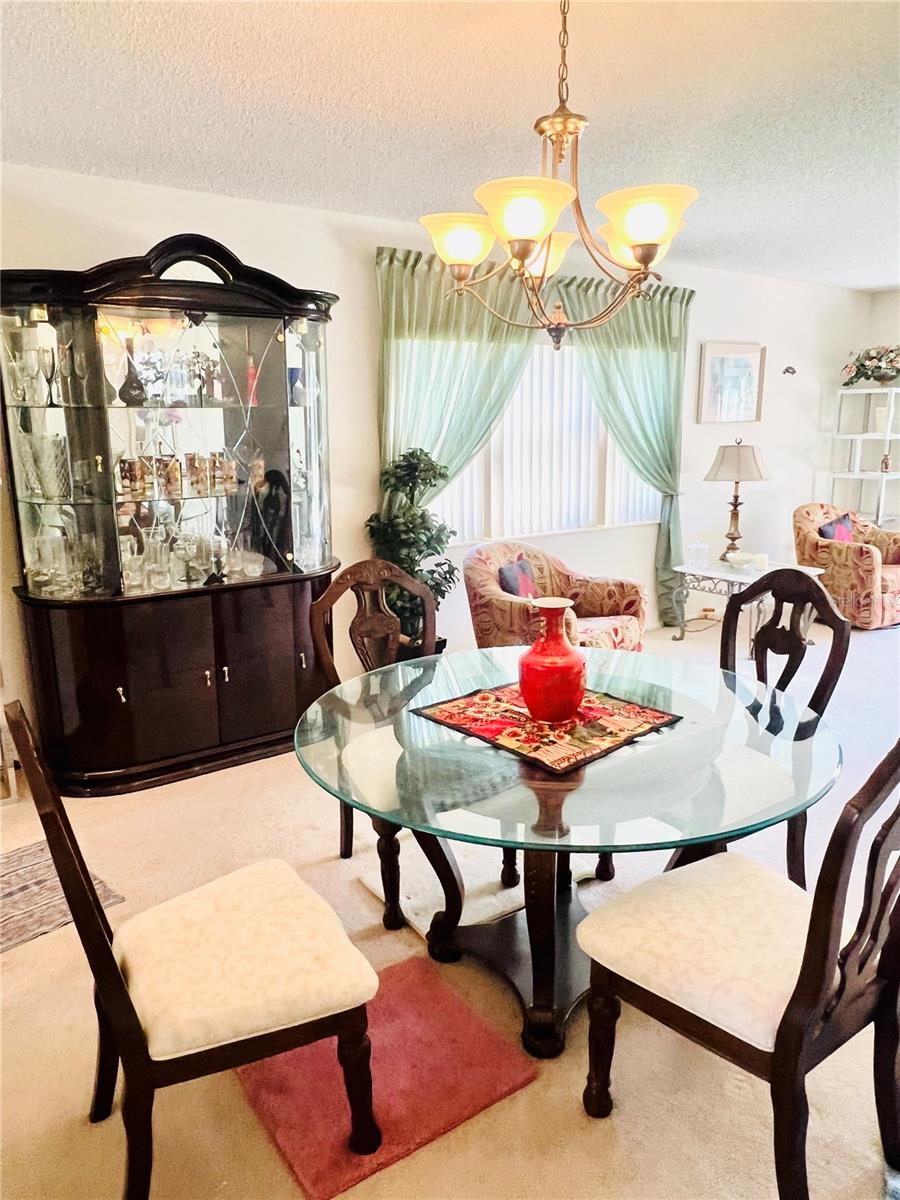 Image 13 of 19 For 2471 Sumatran Way 43