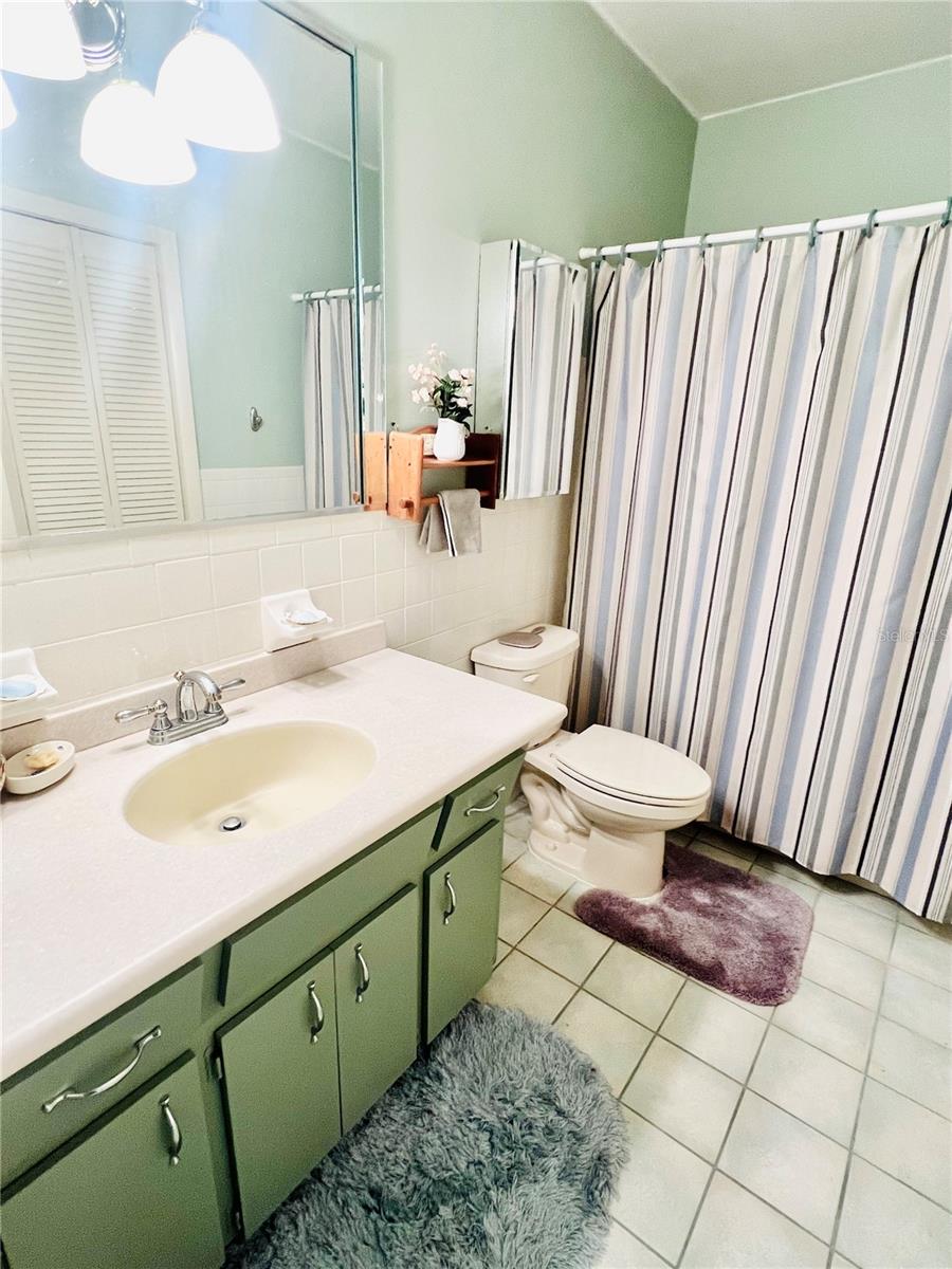 Image 4 of 19 For 2471 Sumatran Way 43