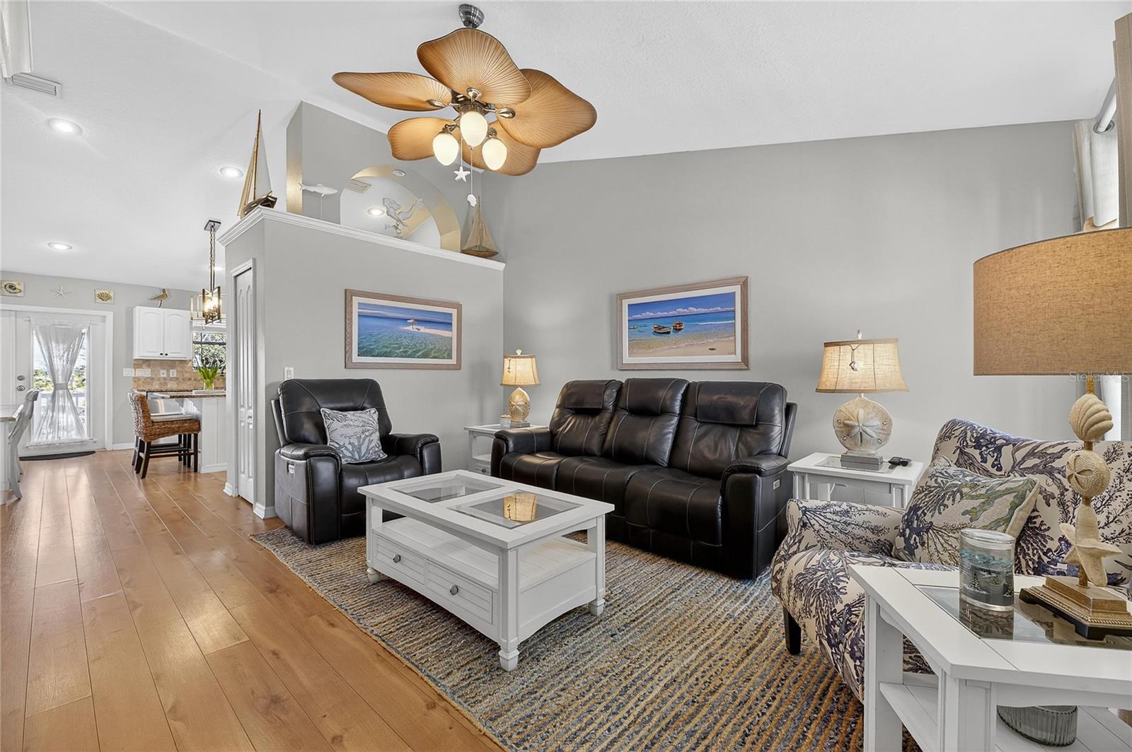 Image 13 of 100 For 1116 Canal Street