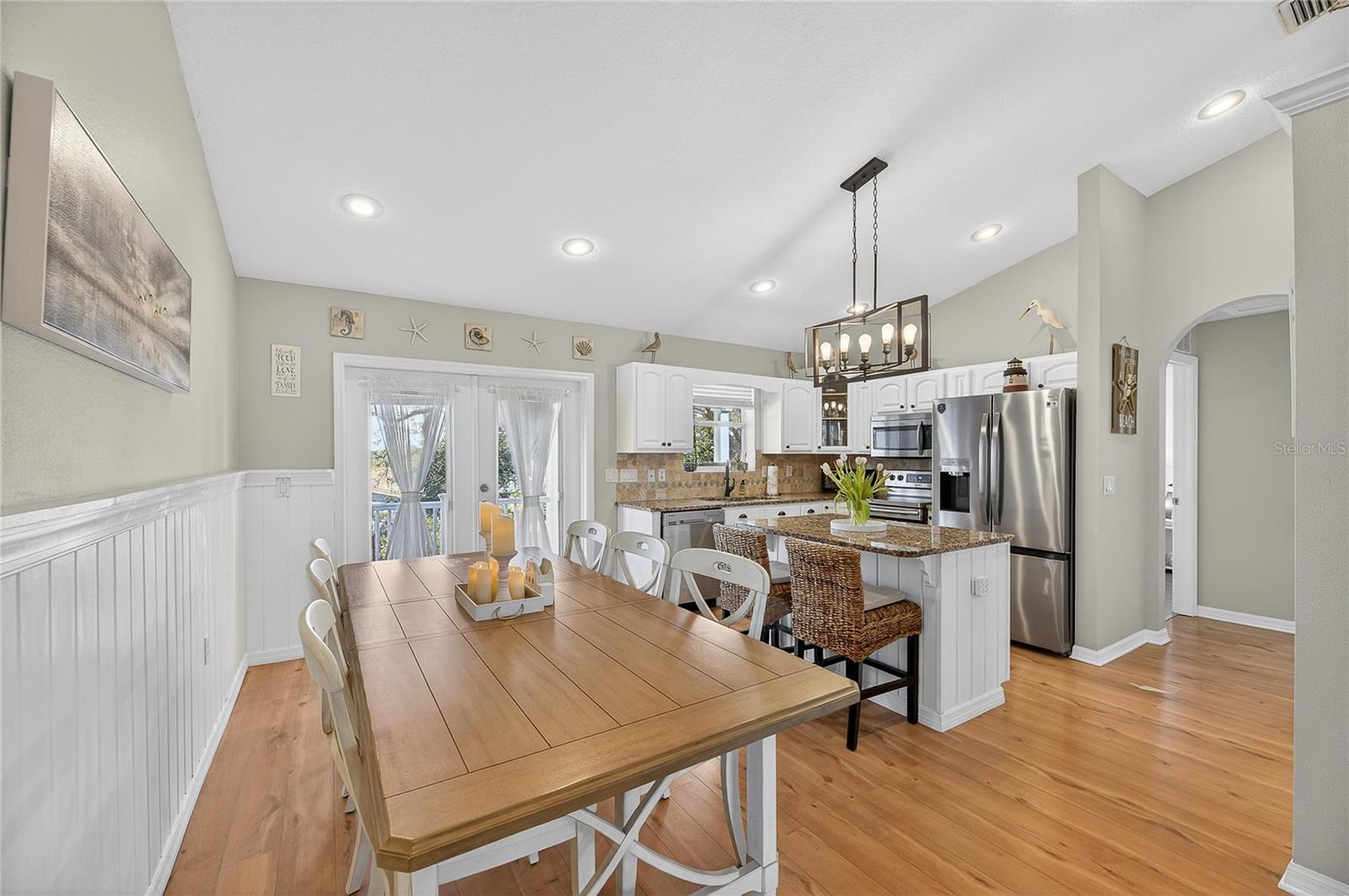 Image 18 of 100 For 1116 Canal Street