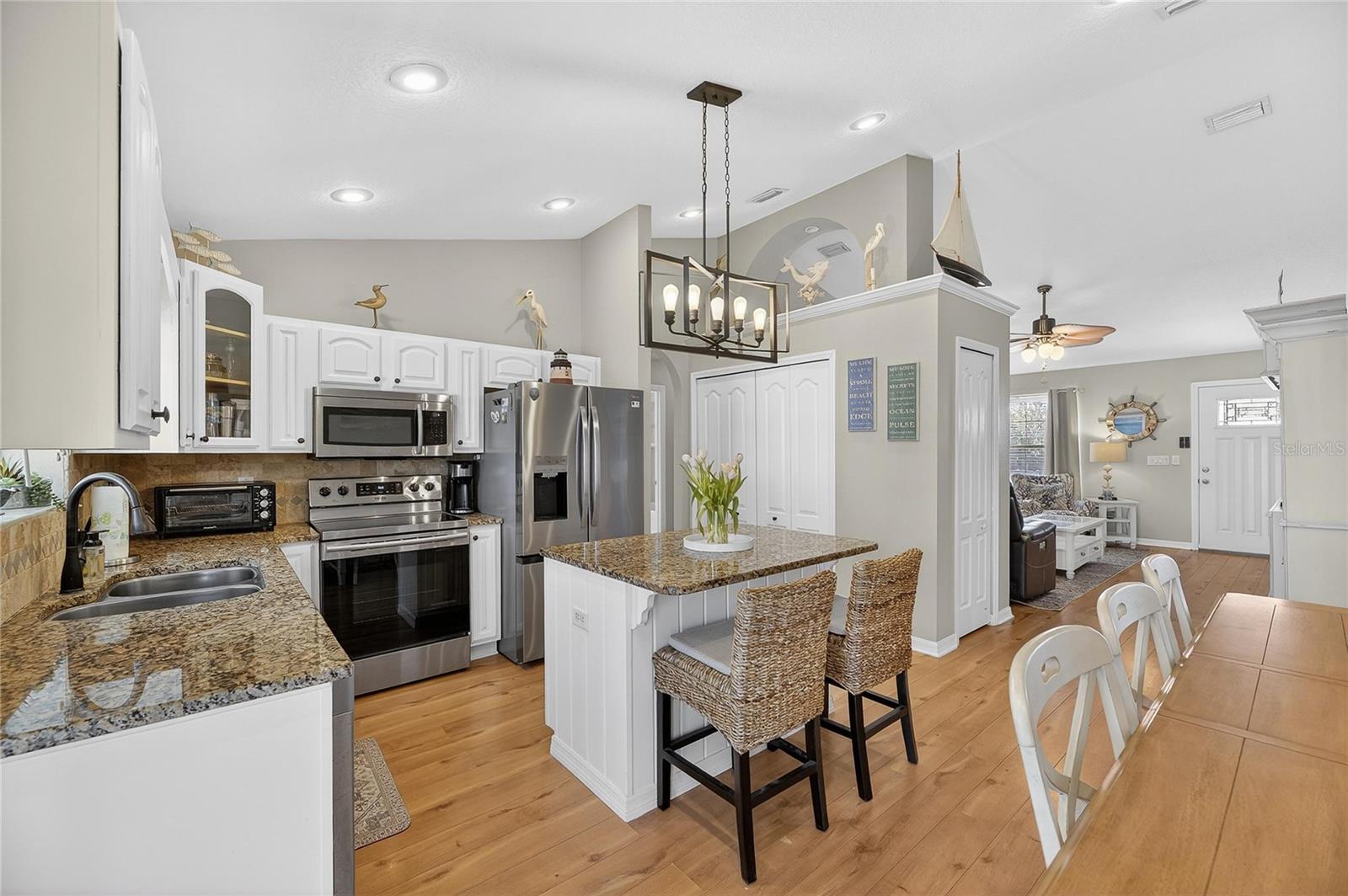 Image 23 of 100 For 1116 Canal Street