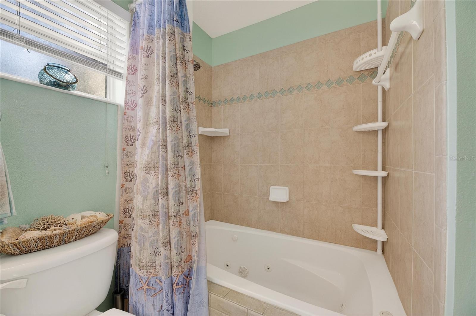 Image 38 of 100 For 1116 Canal Street