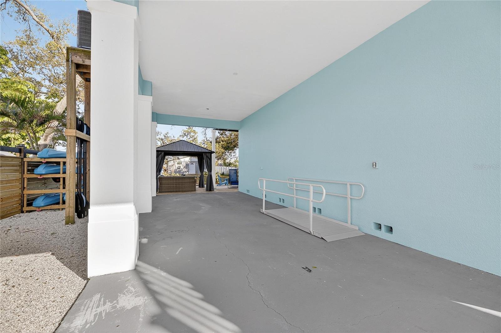 Image 70 of 100 For 1116 Canal Street